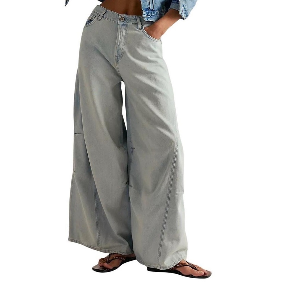 FREE PEOPLE DEMI JEANS